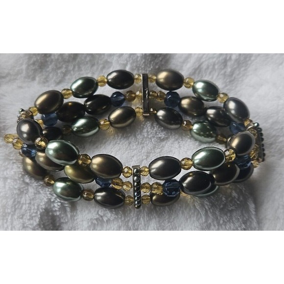 Vintage Monet Green Gray Blue Faux Pearl Stretch Bracelet - Picture 3 of 5